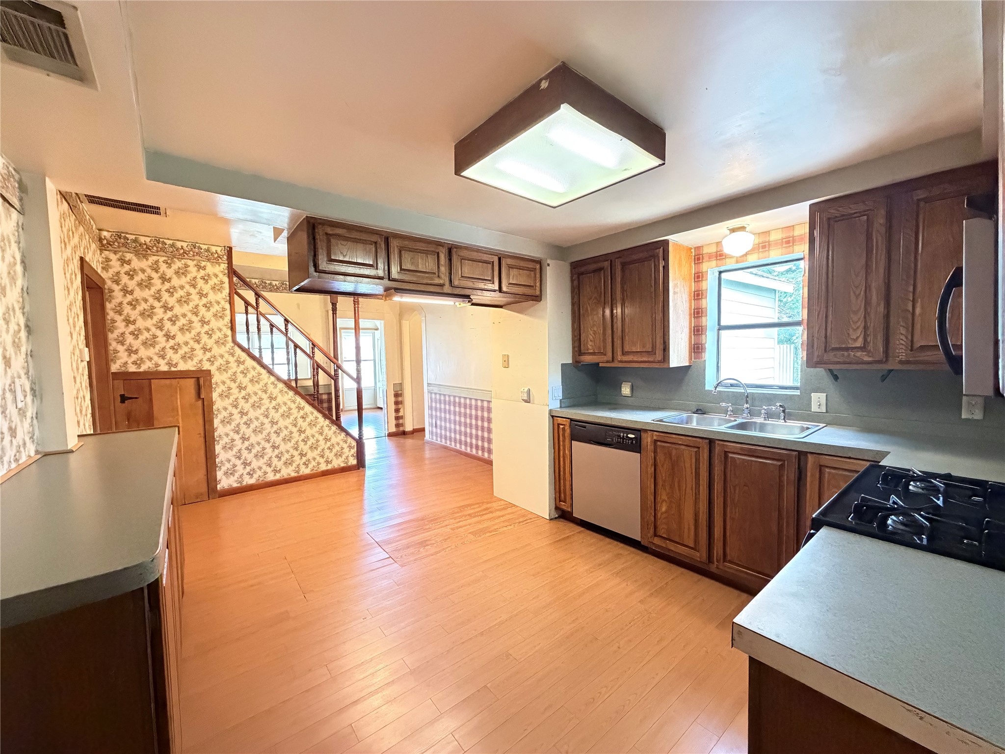 403 N Reagan Street Hamilton TX 76531