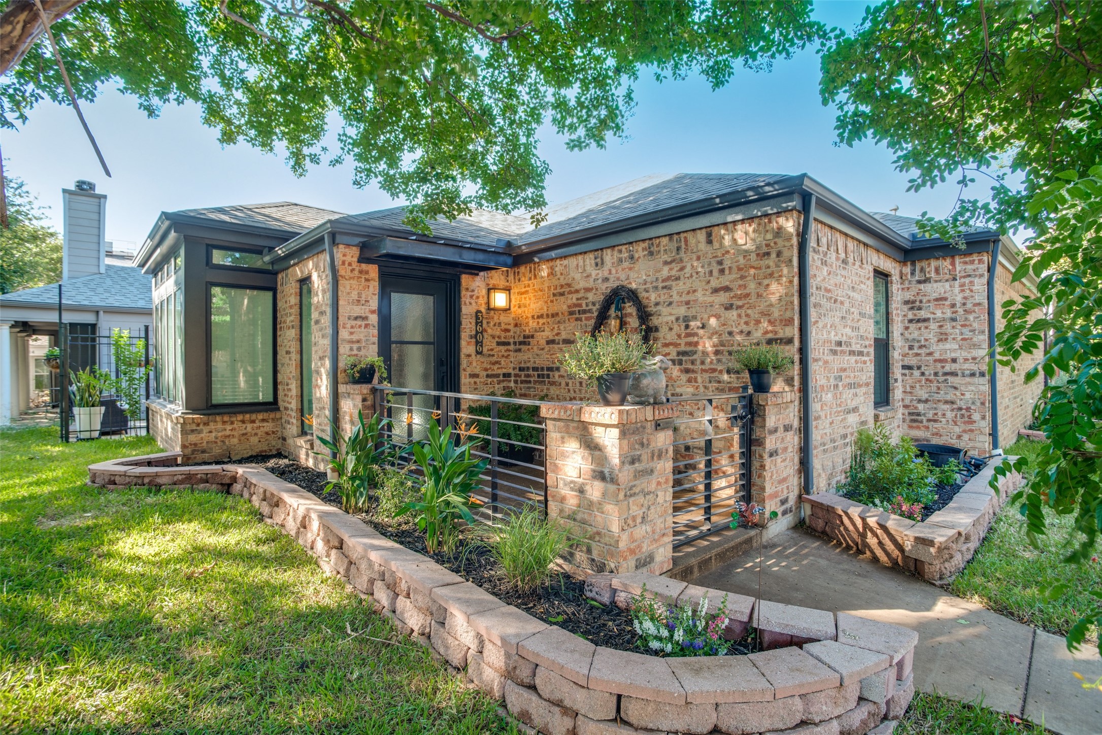 3606 Word Street Dallas TX 75204
