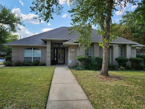 616 Cardinal Ridge Road Burleson TX 76028