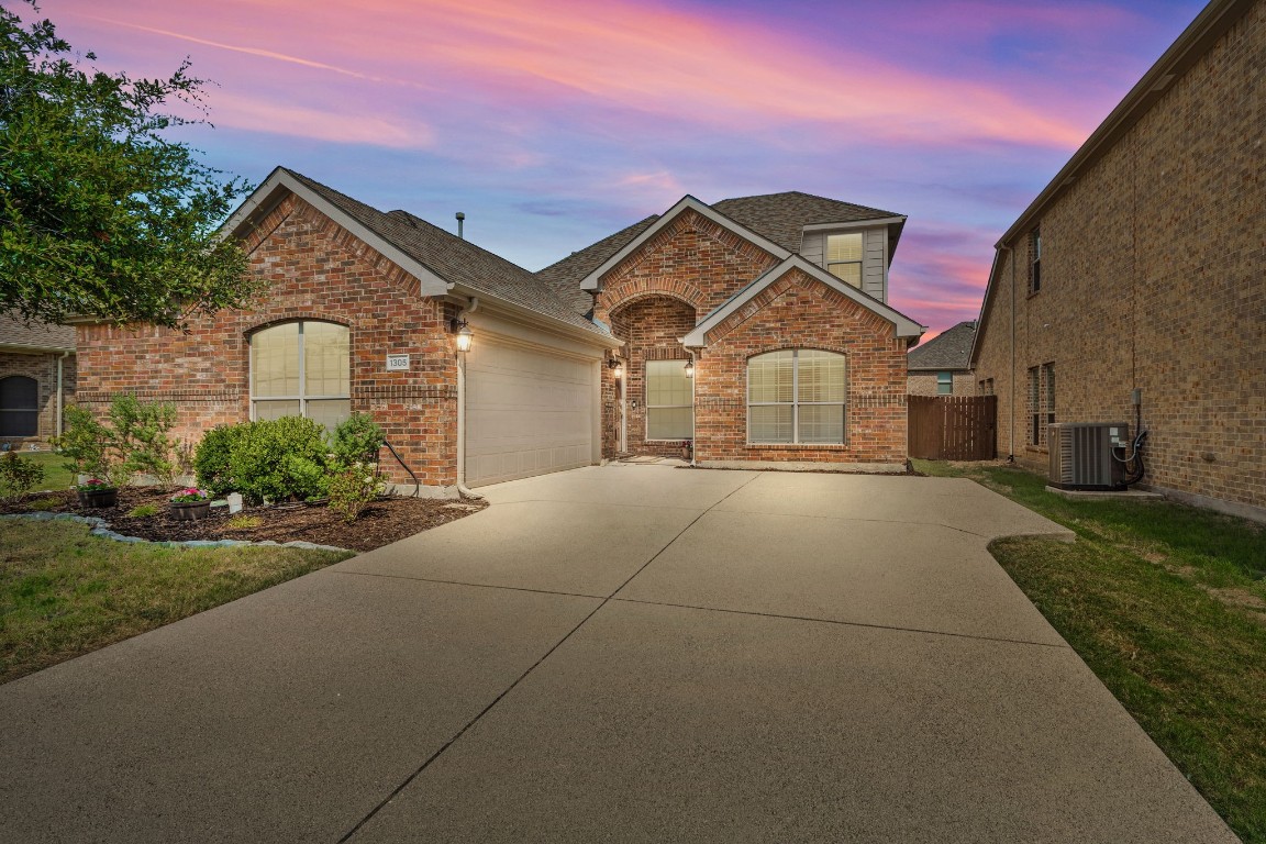 1305 Salado Pass Mckinney TX 75072