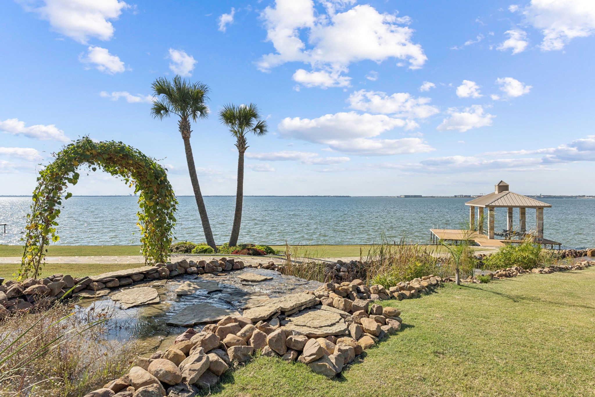 916 Cedar Shores Drive Heath TX 75032