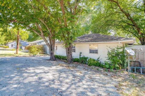 1116 W Lake Drive Weatherford TX 76087