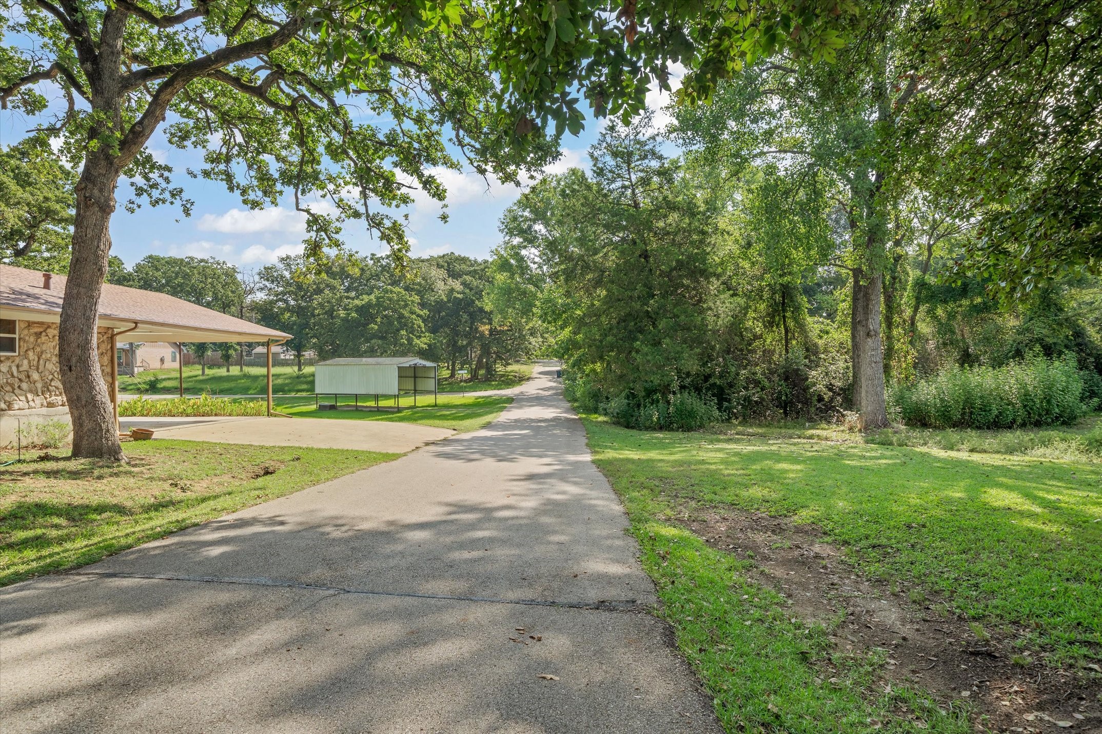 913 Doe Run Road Tool TX 75143