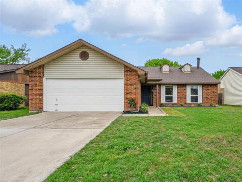 1714 Lewis Trail Grand Prairie TX 75052