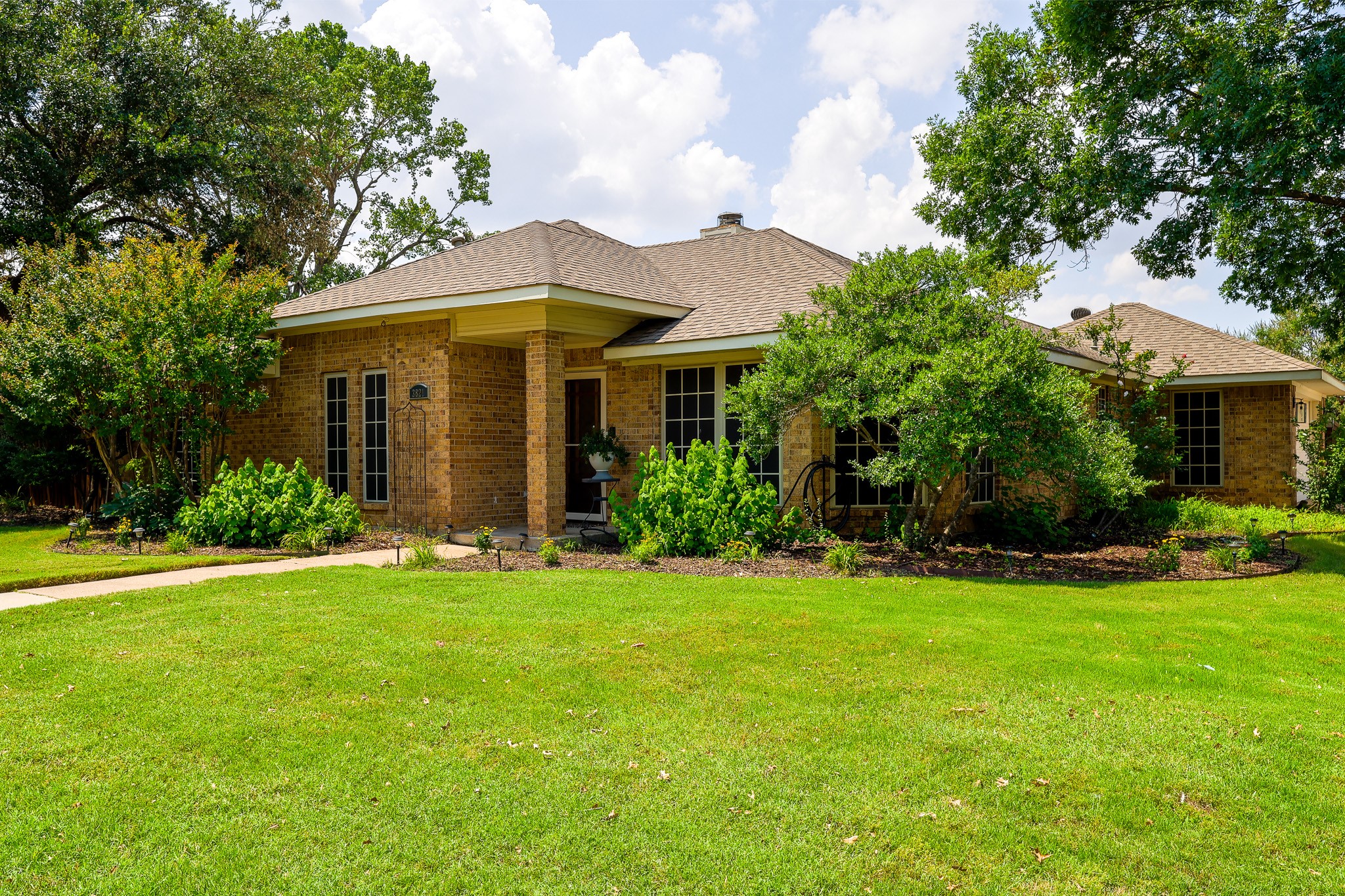 3821 Brookglen Drive Sachse TX 75048