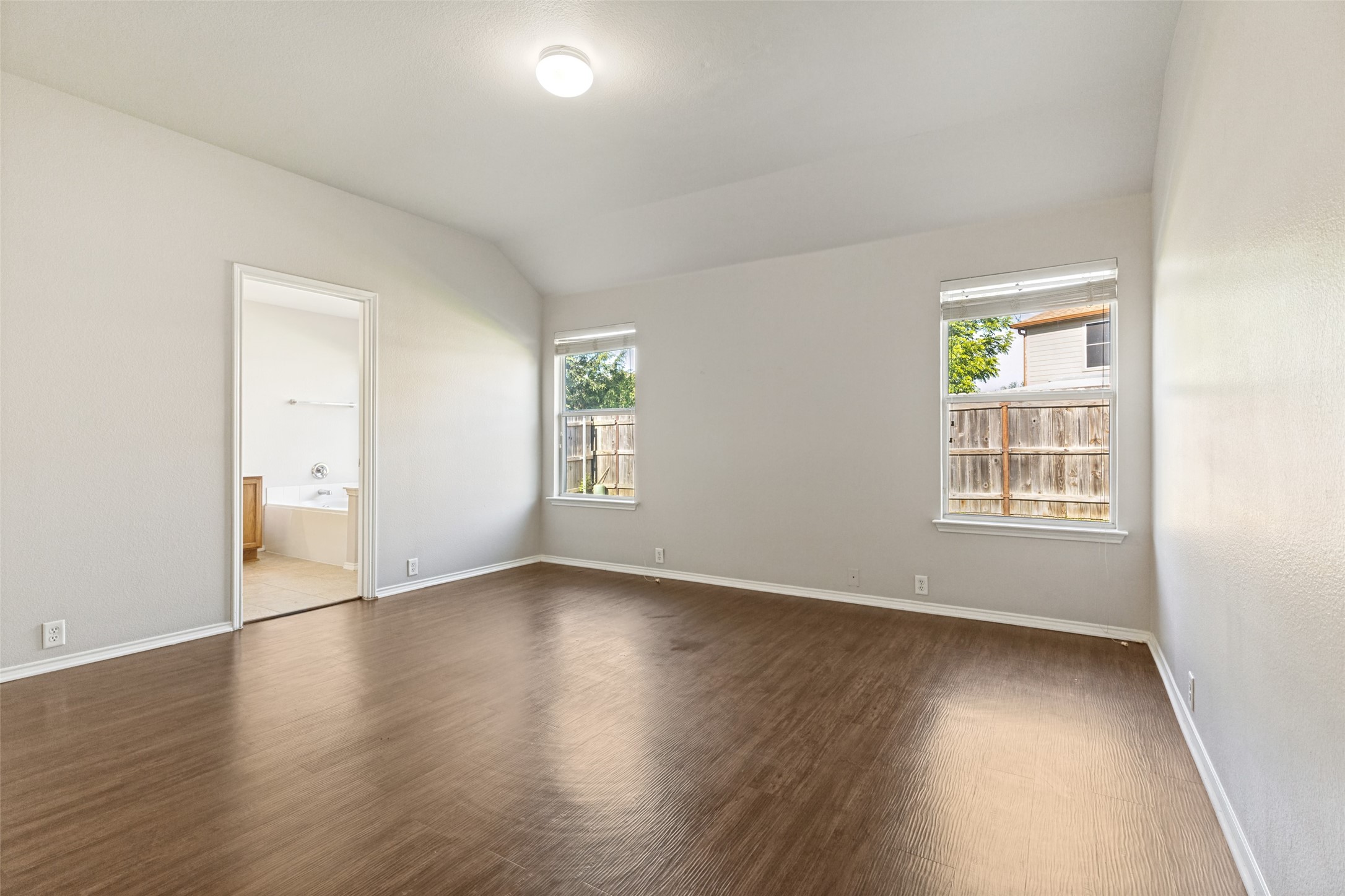8524 Silverbell Lane Fort Worth TX 76140
