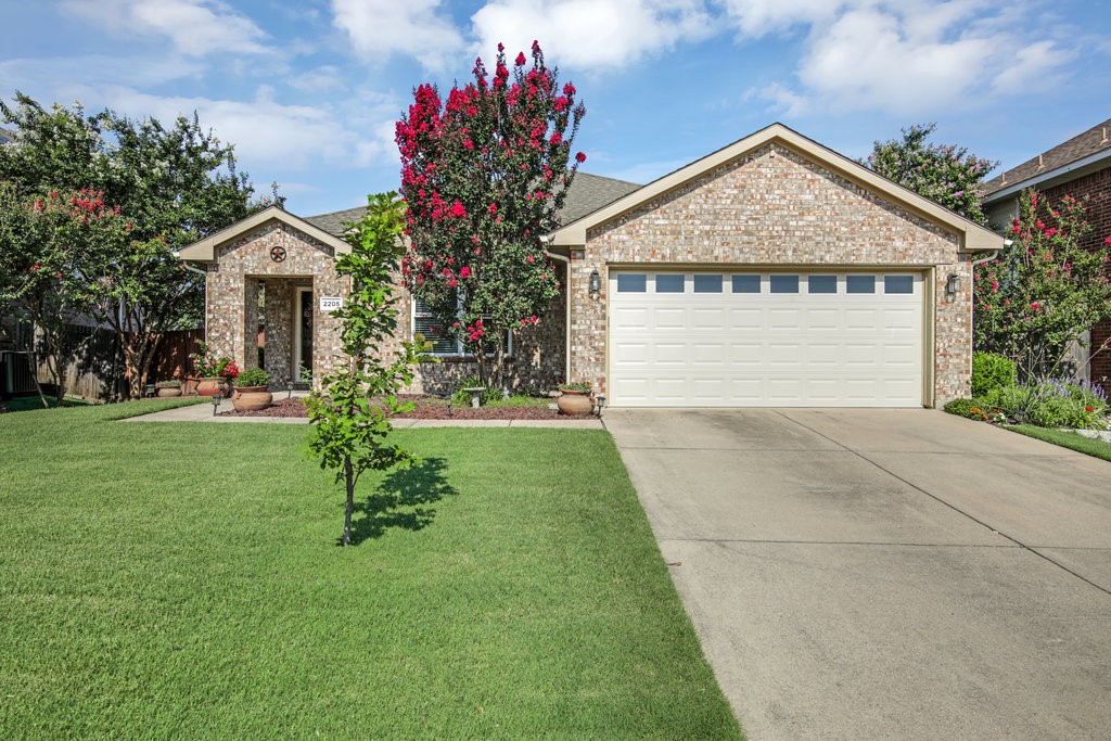 2205 Collington Drive Roanoke TX 76262