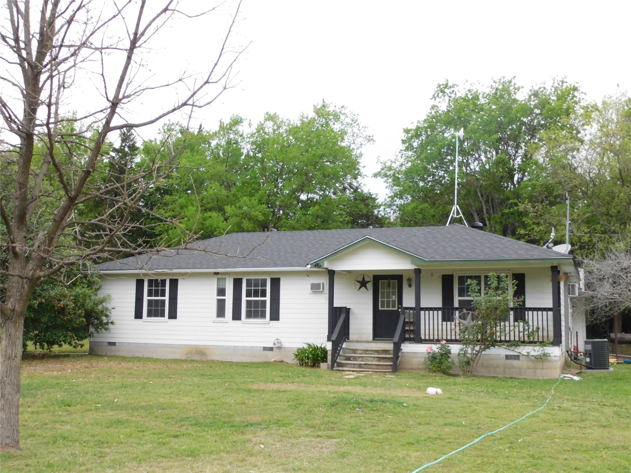 1032 Fm 936 Hubbard TX 76648