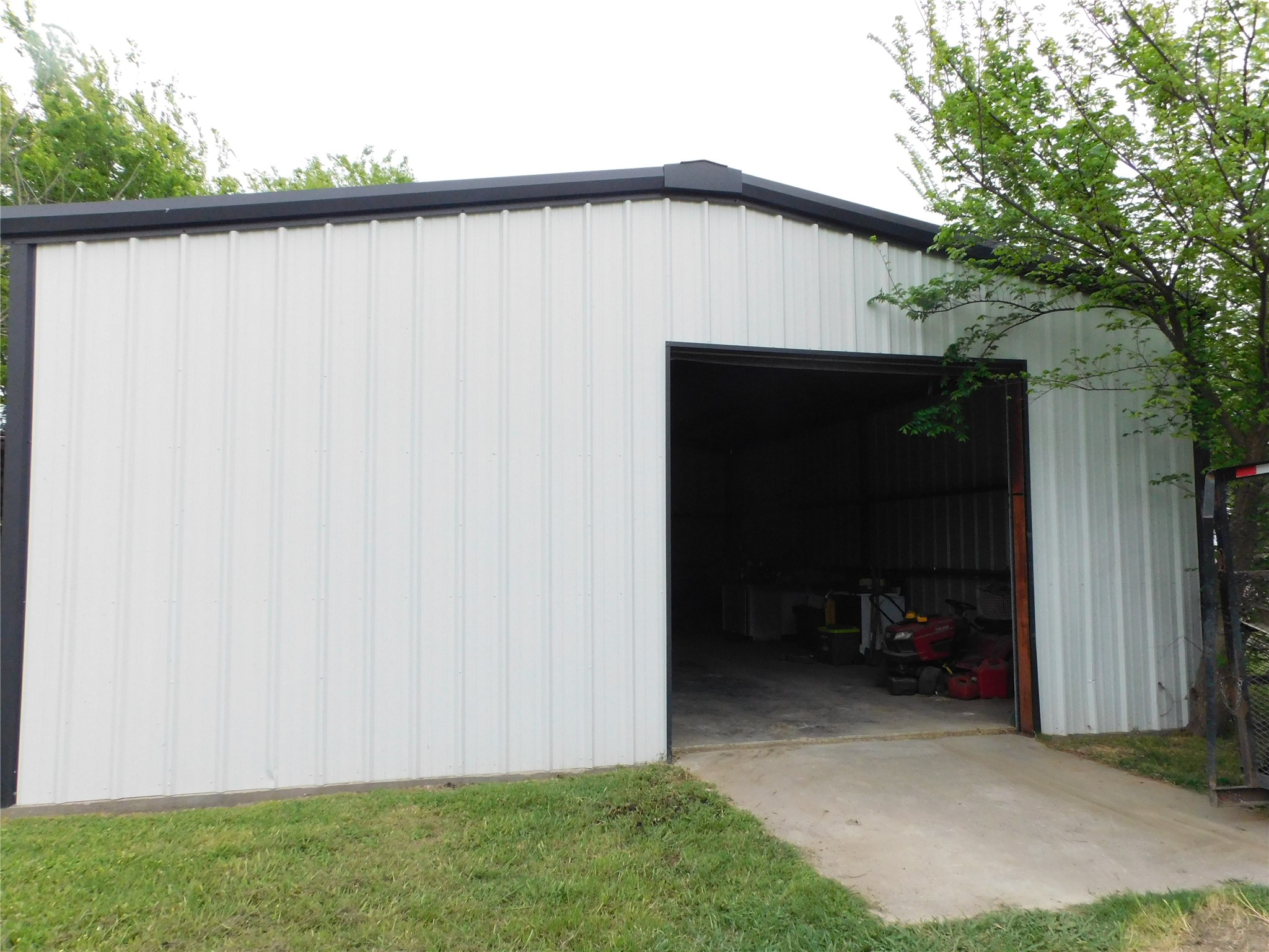 1032 Fm 936 Hubbard TX 76648