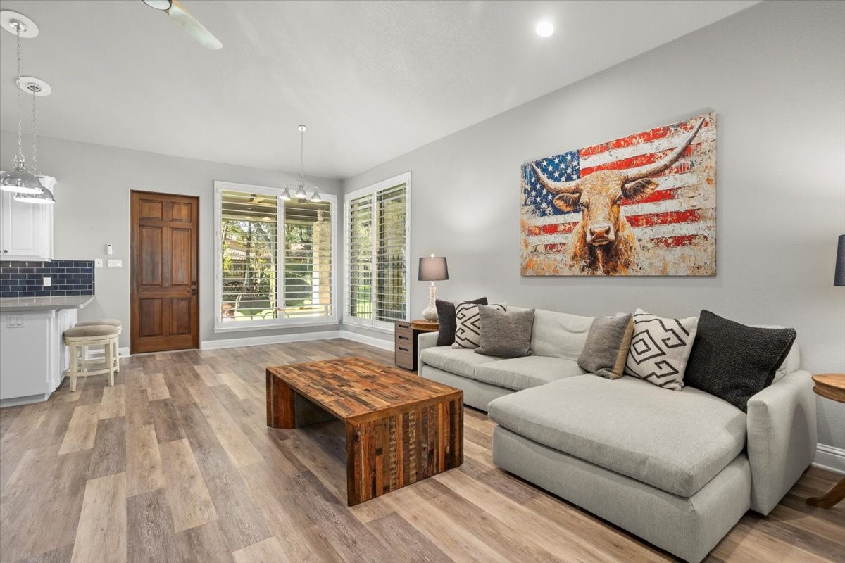 8225 Ashbriar Lane Fort Worth TX 76126