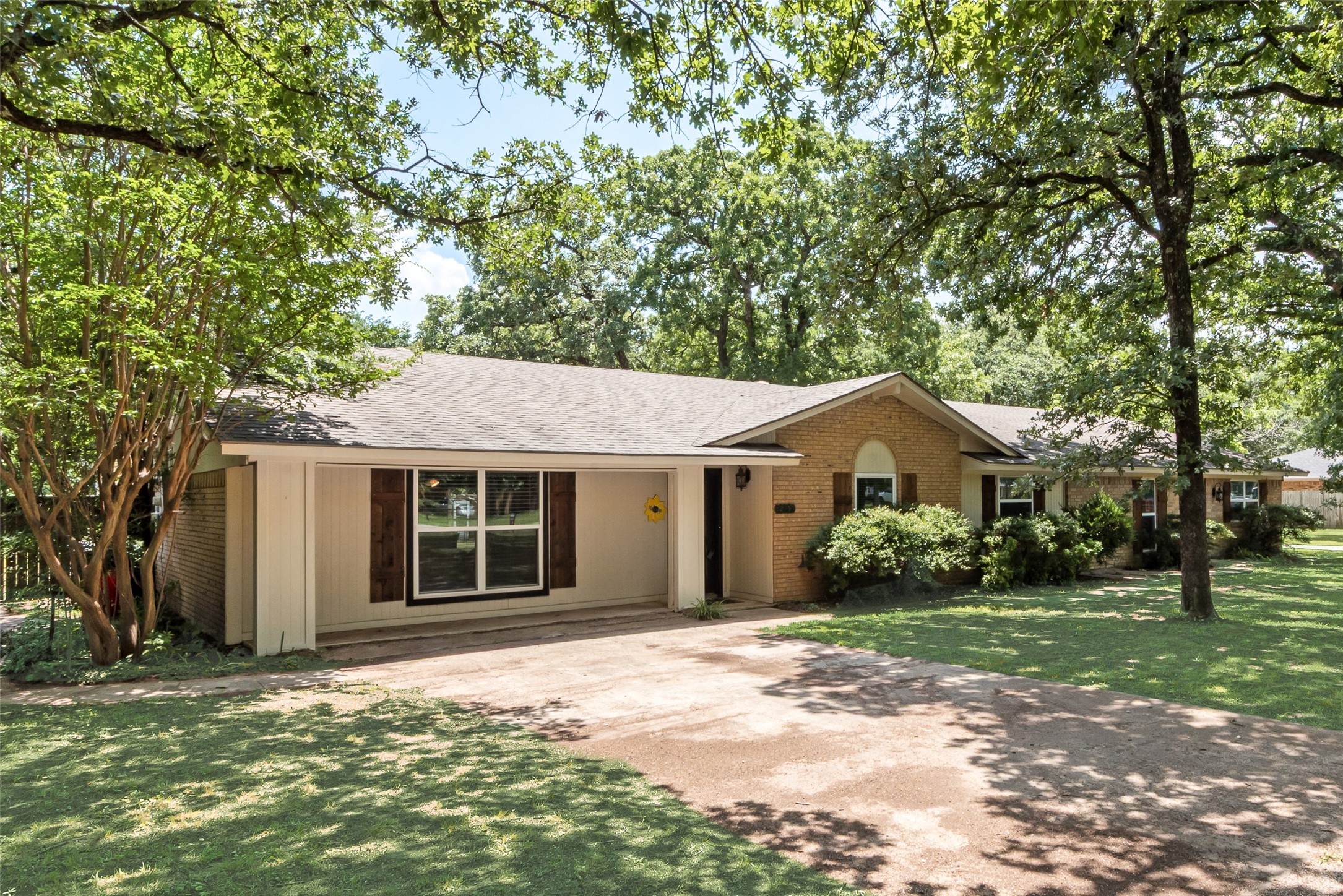 215 Surveyors Road Krugerville TX 76227