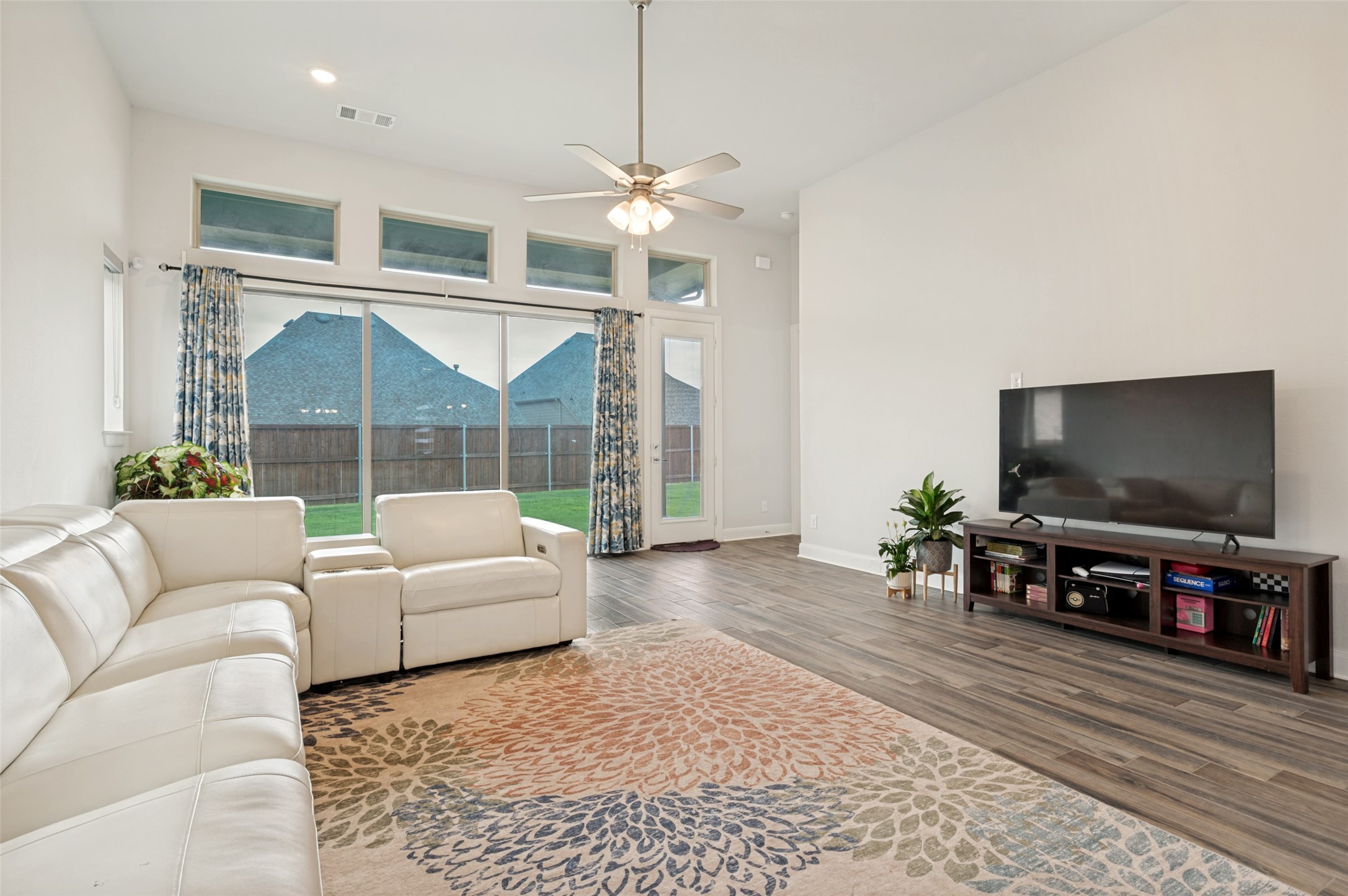 1717 Buttercup Avenue Aubrey TX 76227