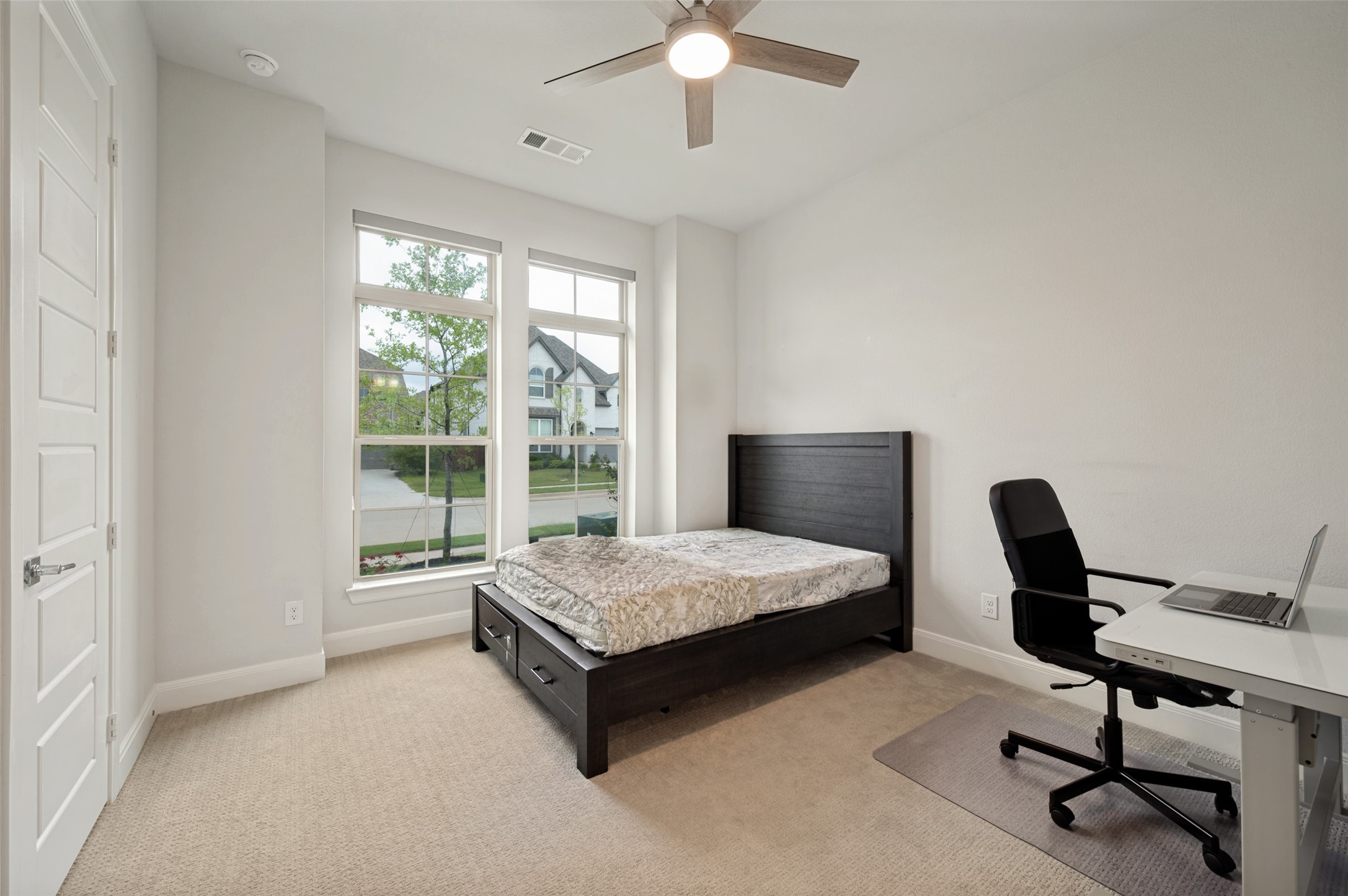 1717 Buttercup Avenue Aubrey TX 76227