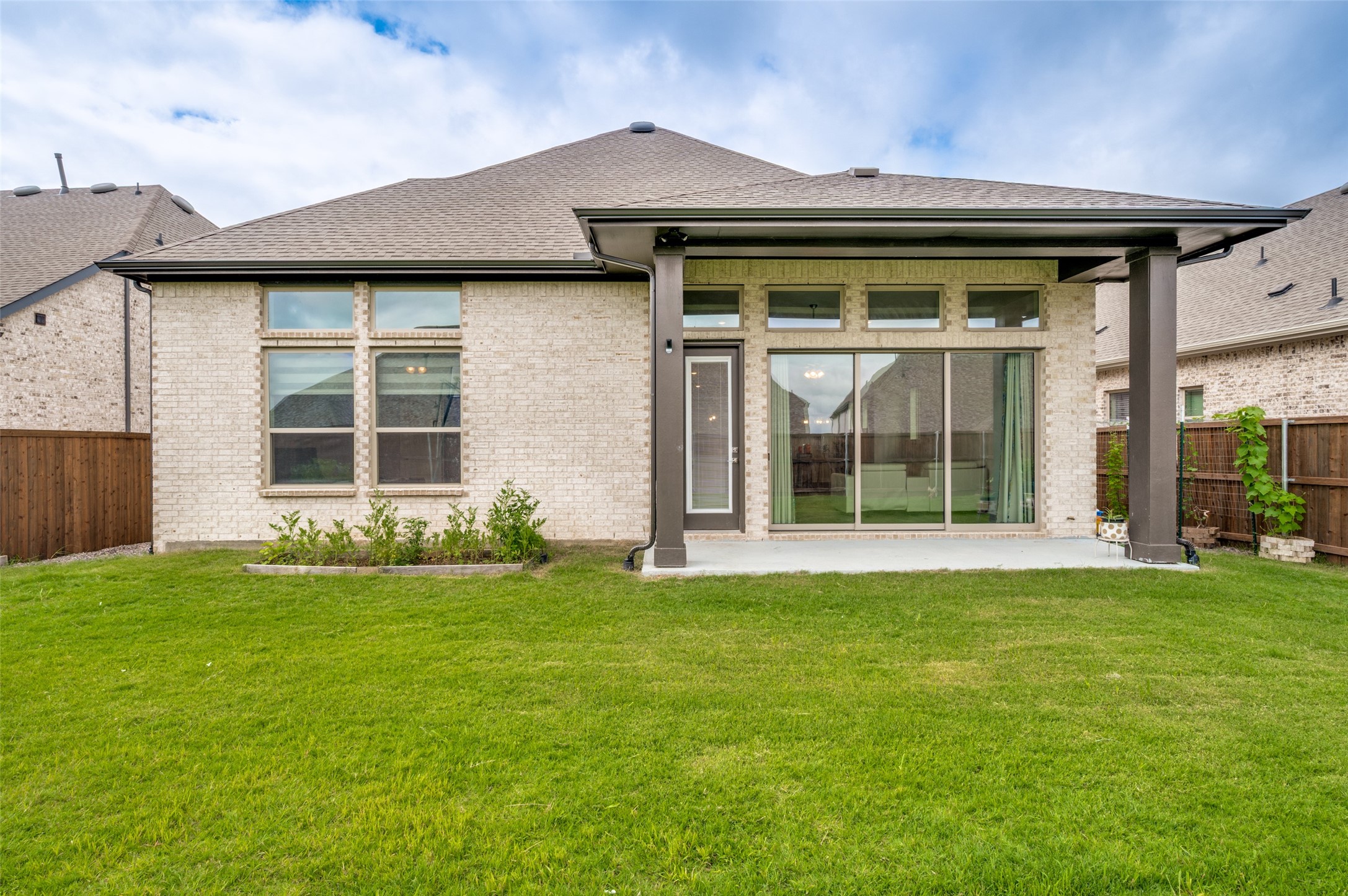1717 Buttercup Avenue Aubrey TX 76227