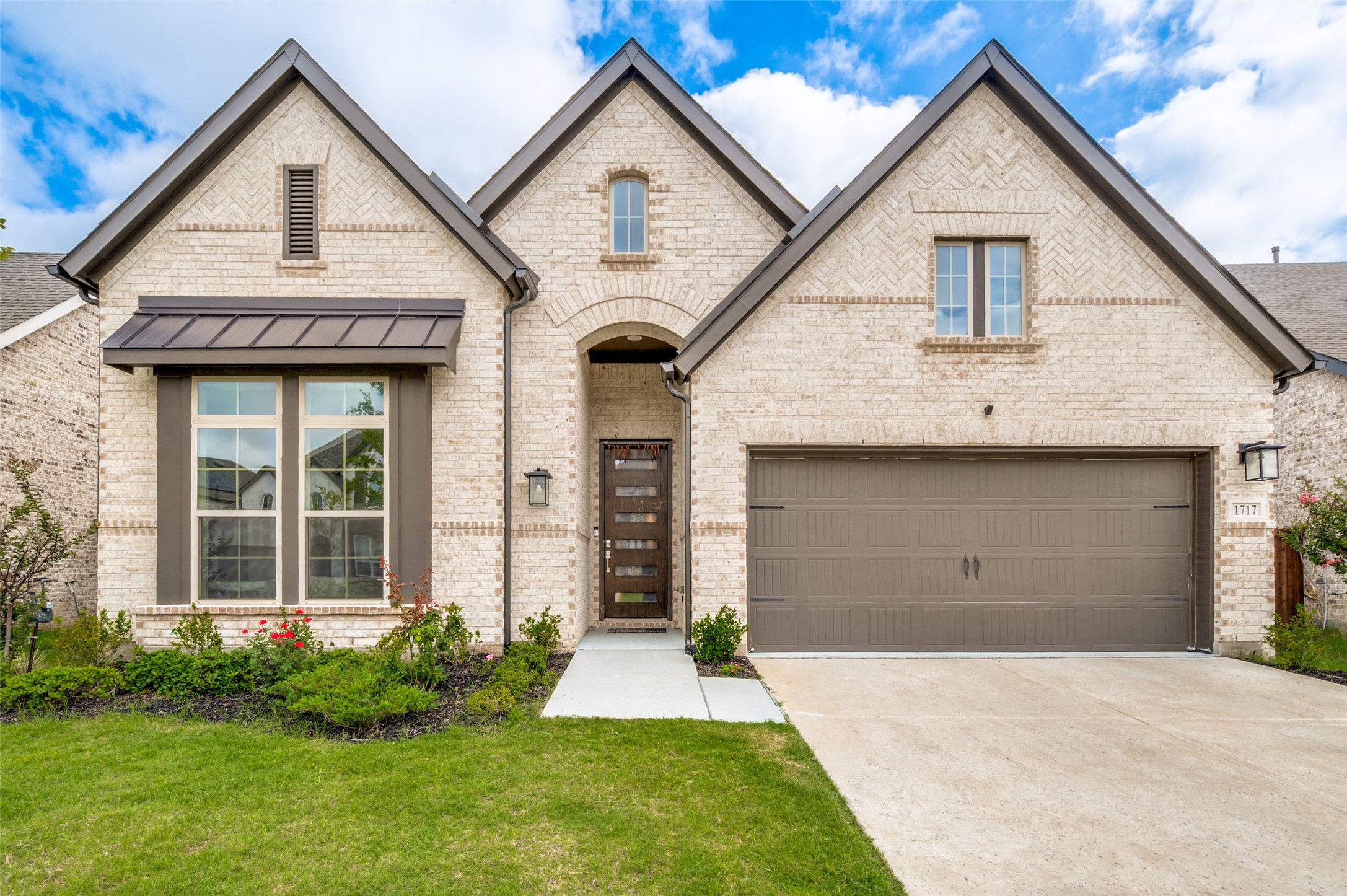 1717 Buttercup Avenue Aubrey TX 76227