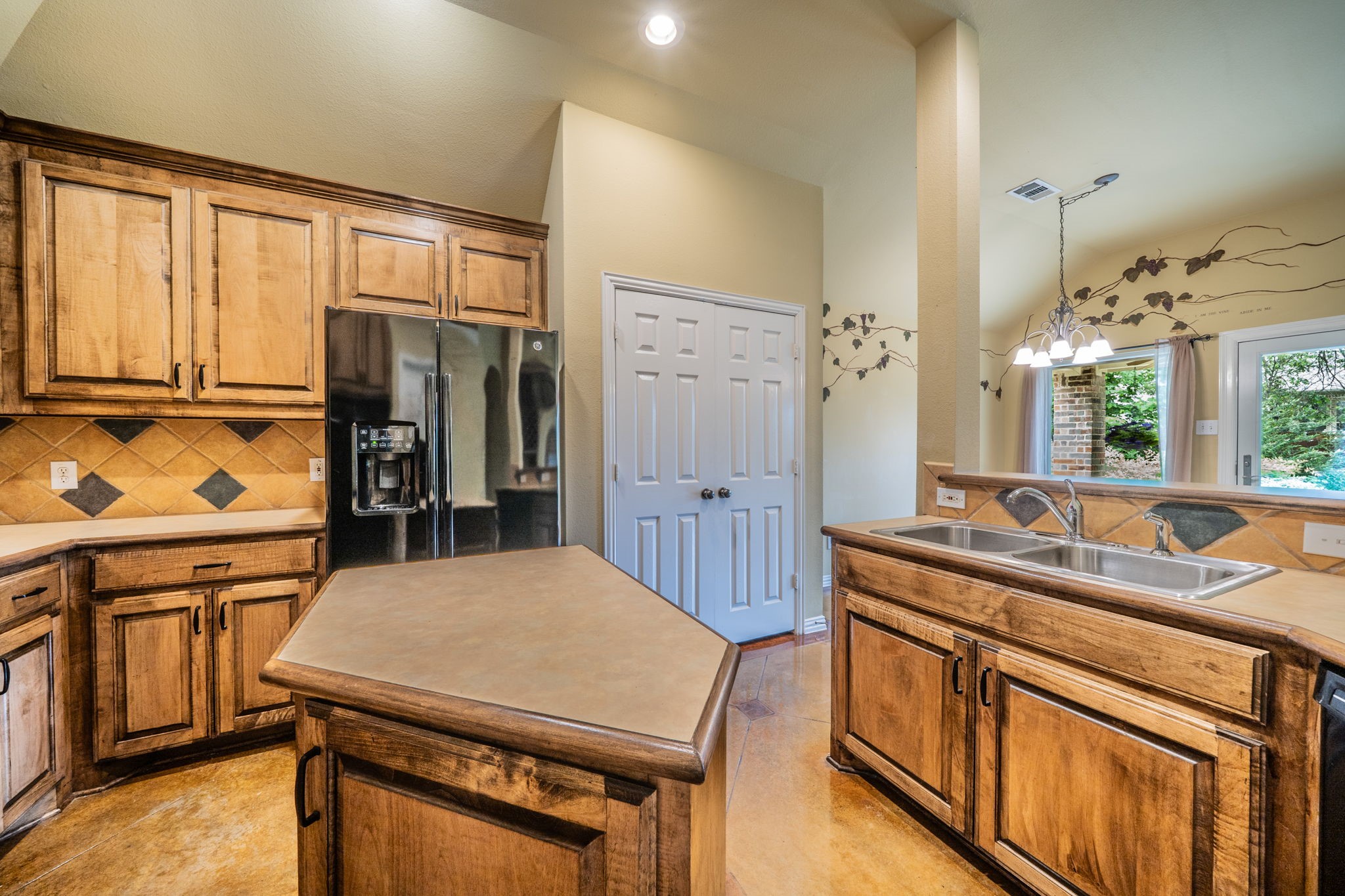 3819 Monte Carlo Lane Denton TX 76210