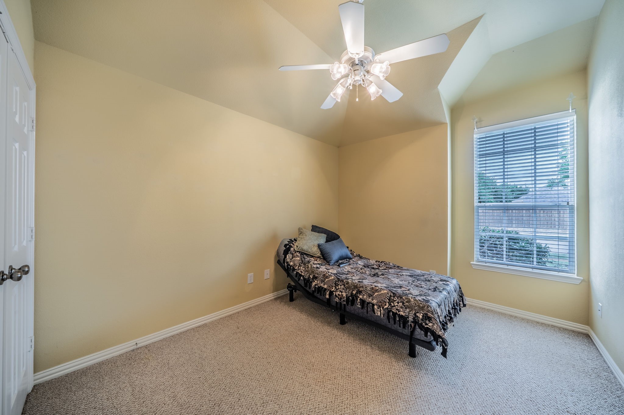 3819 Monte Carlo Lane Denton TX 76210