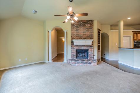 3819 Monte Carlo Lane Denton TX 76210