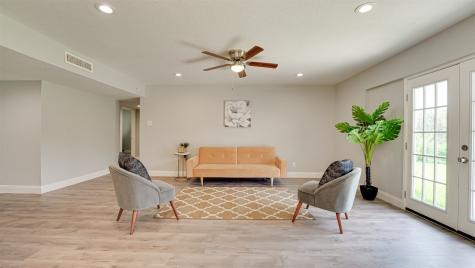 5301 Preston Trail Garland TX 75043