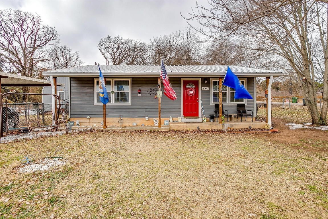 2709 Cedarhill Street Granbury TX 76048