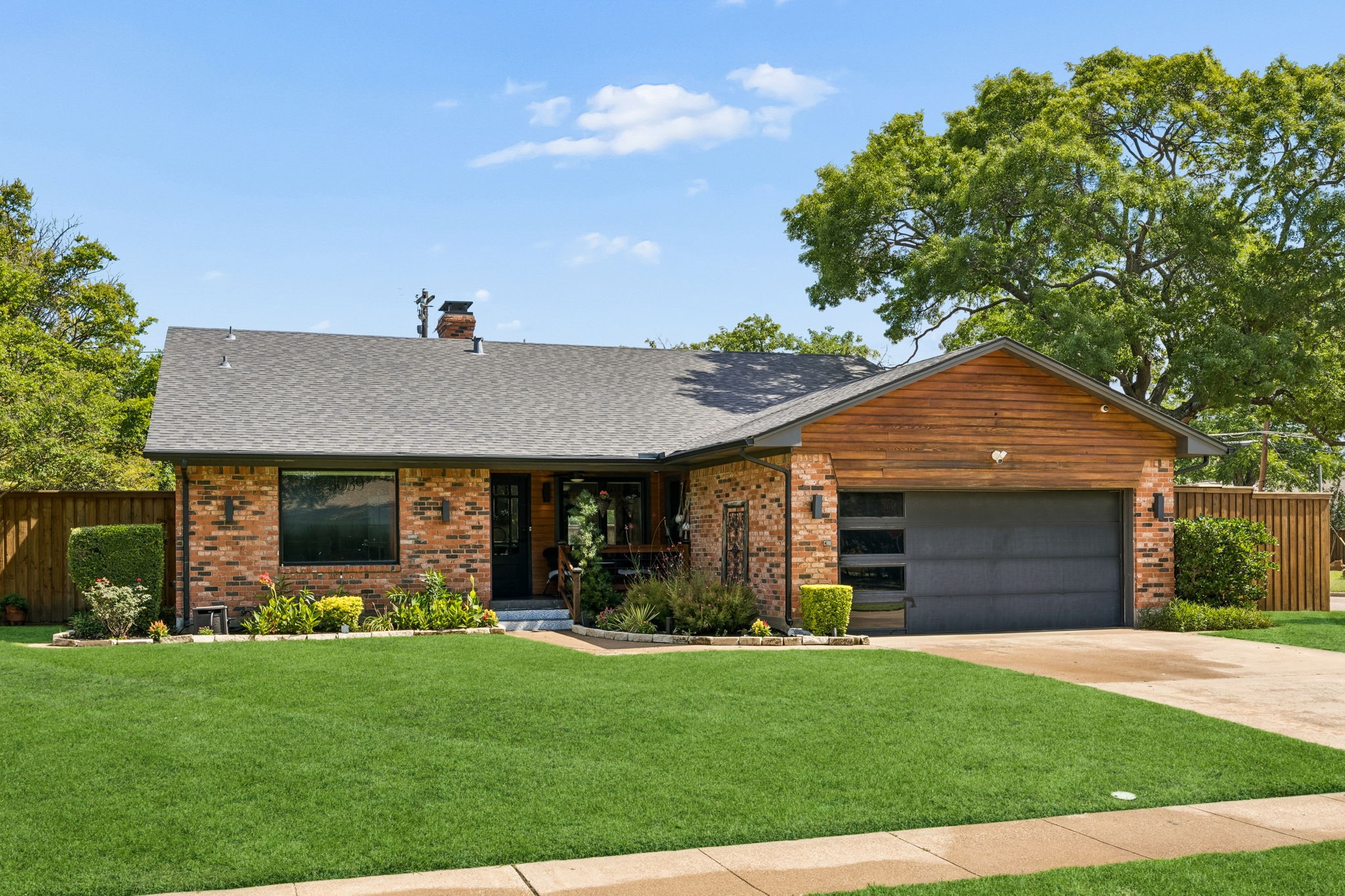 3039 Sharpview Lane Dallas TX 75228