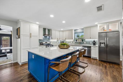 3039 Sharpview Lane Dallas TX 75228
