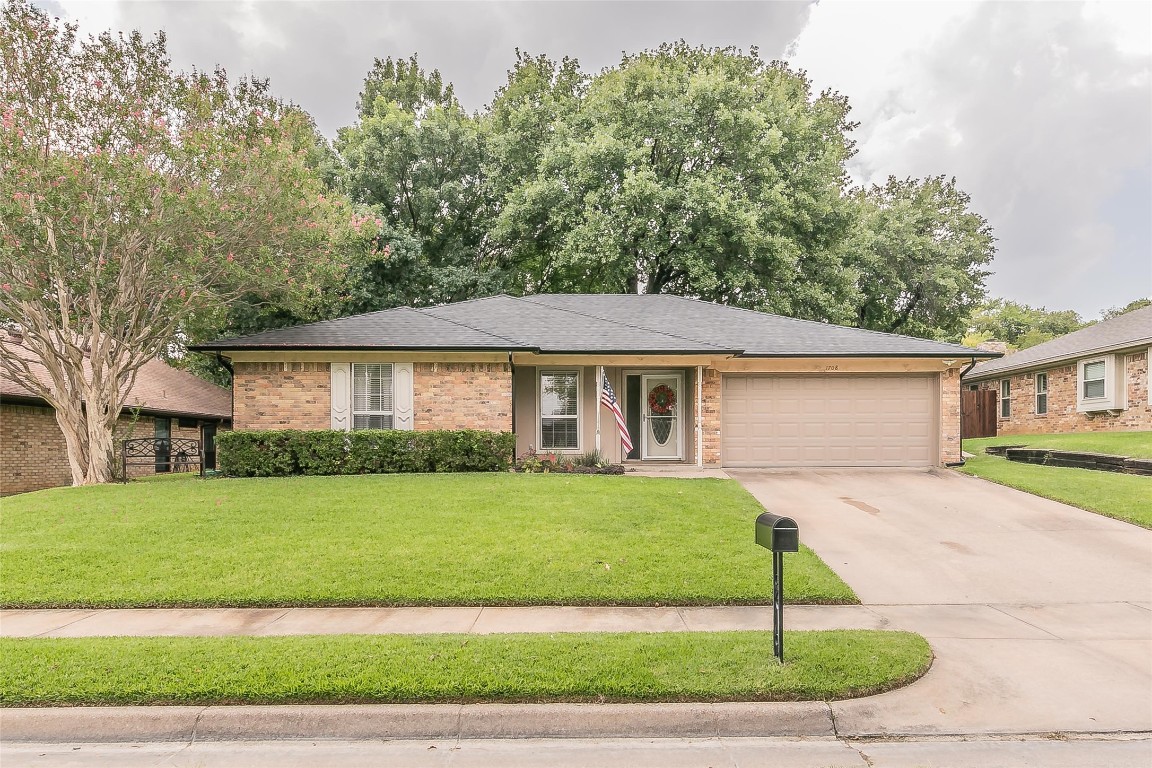 1708 Saxon Drive Bedford TX 76021