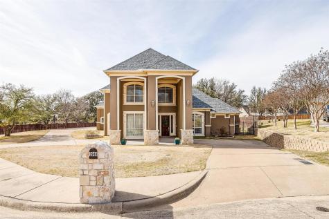 3940 Lakewood Heights Court Fort Worth TX 76179