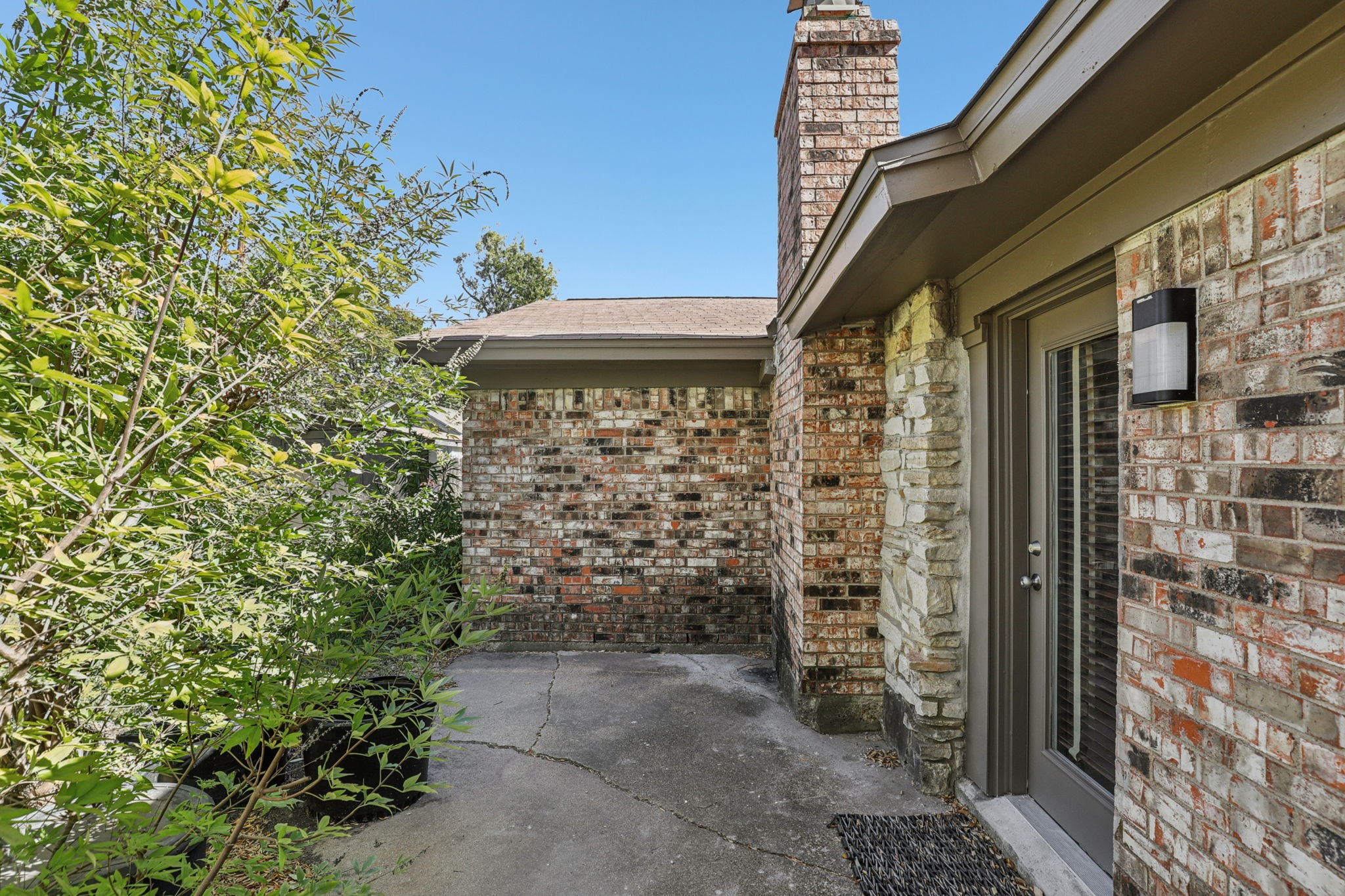602 San Pedro Street Grand Prairie TX 75051