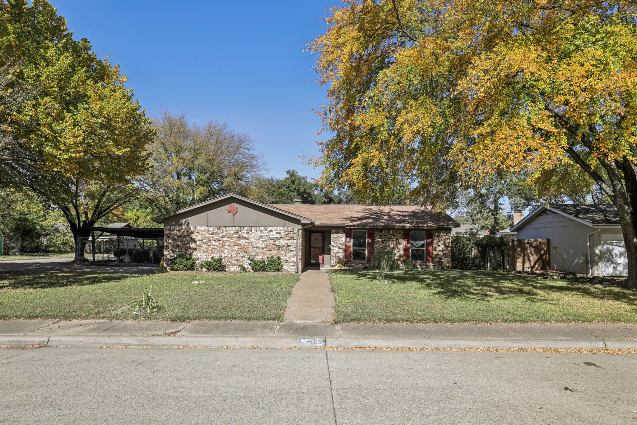 602 San Pedro Street Grand Prairie TX 75051