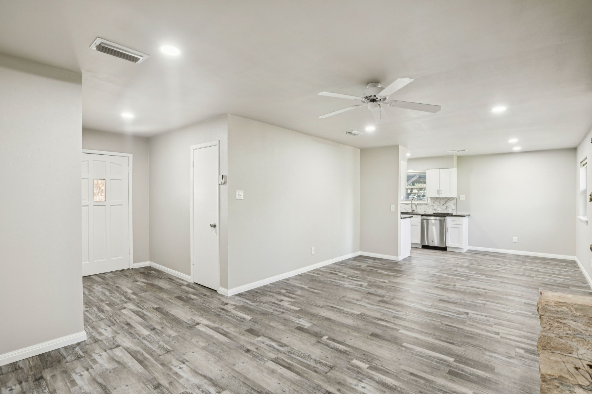 602 San Pedro Street Grand Prairie TX 75051