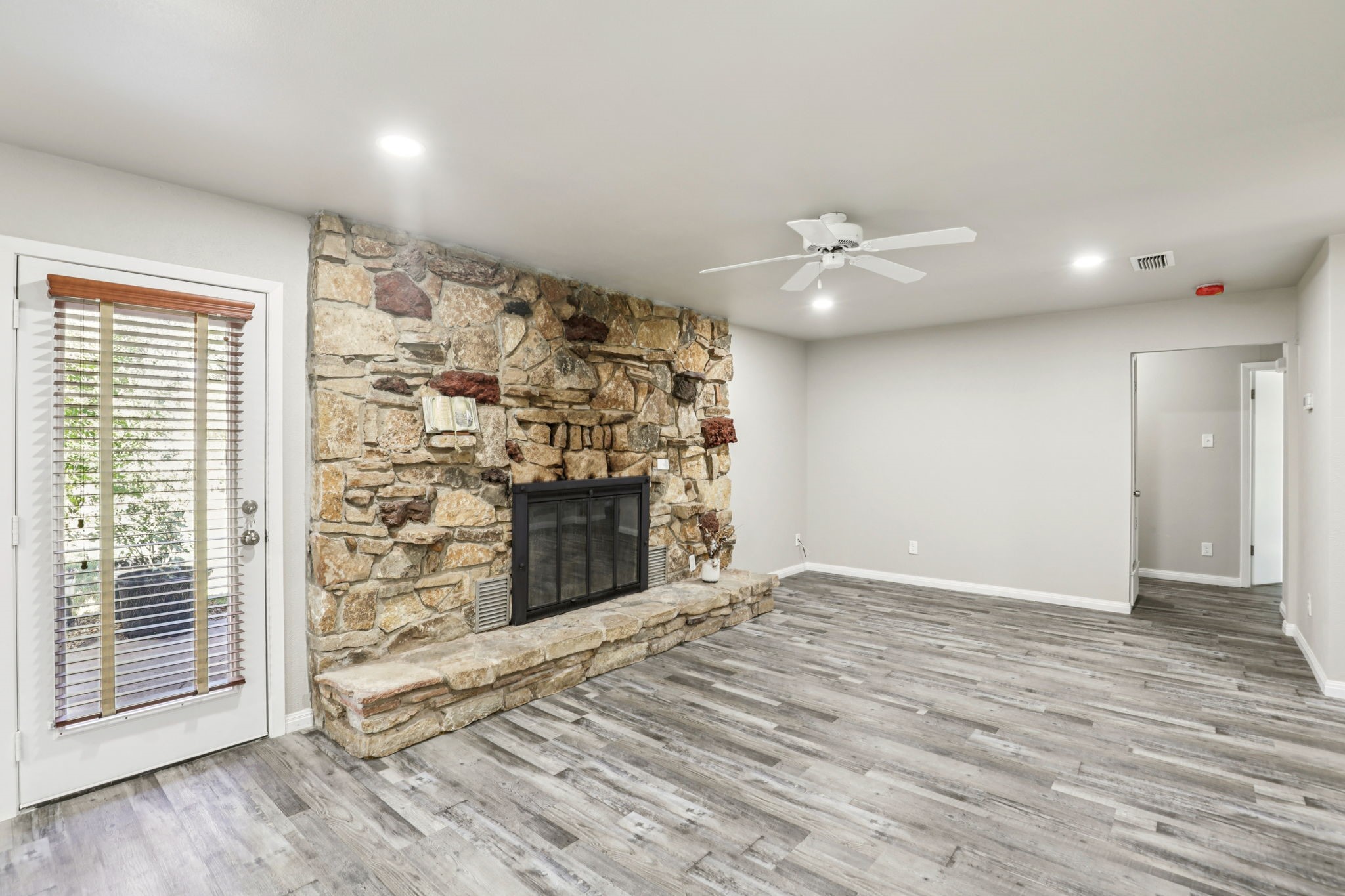 602 San Pedro Street Grand Prairie TX 75051