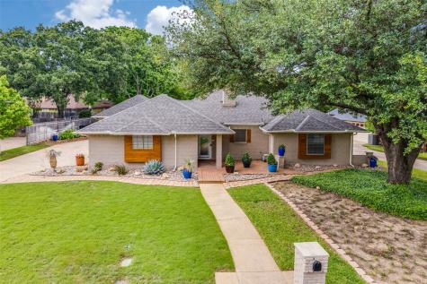 1039 Cypress Point Mansfield TX 76063