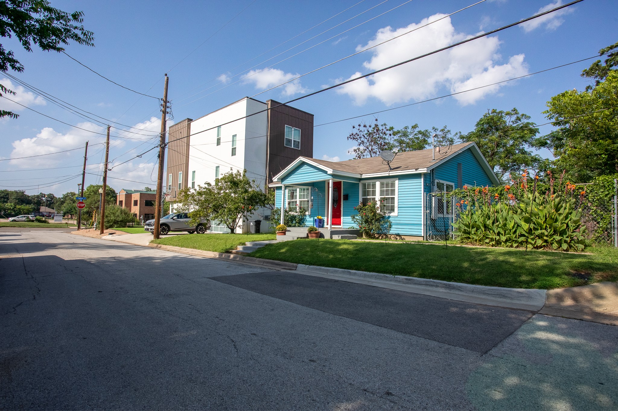 519 Taylor Street Arlington TX 76011