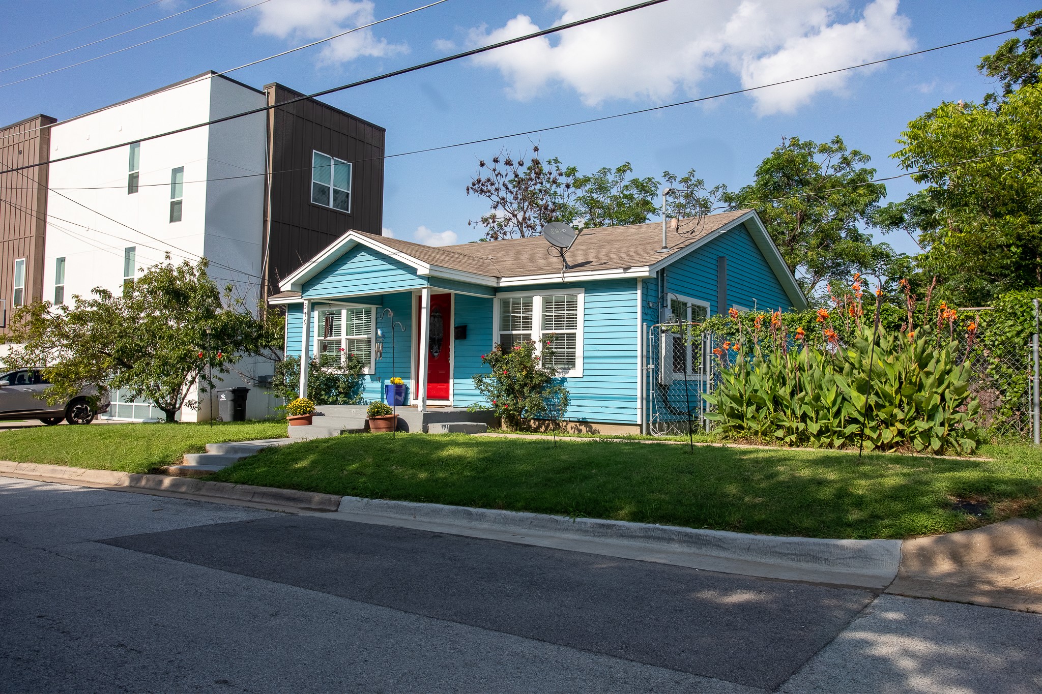 519 Taylor Street Arlington TX 76011