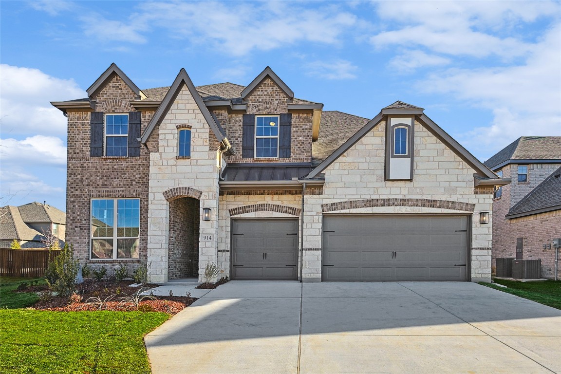 914 Brenda Drive Mansfield TX 76063