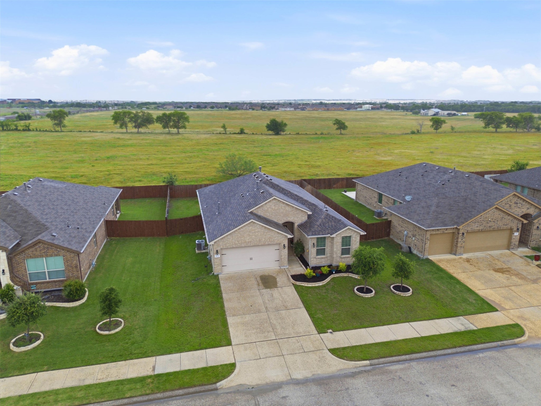 512 Dunster Lane Saginaw TX 76131