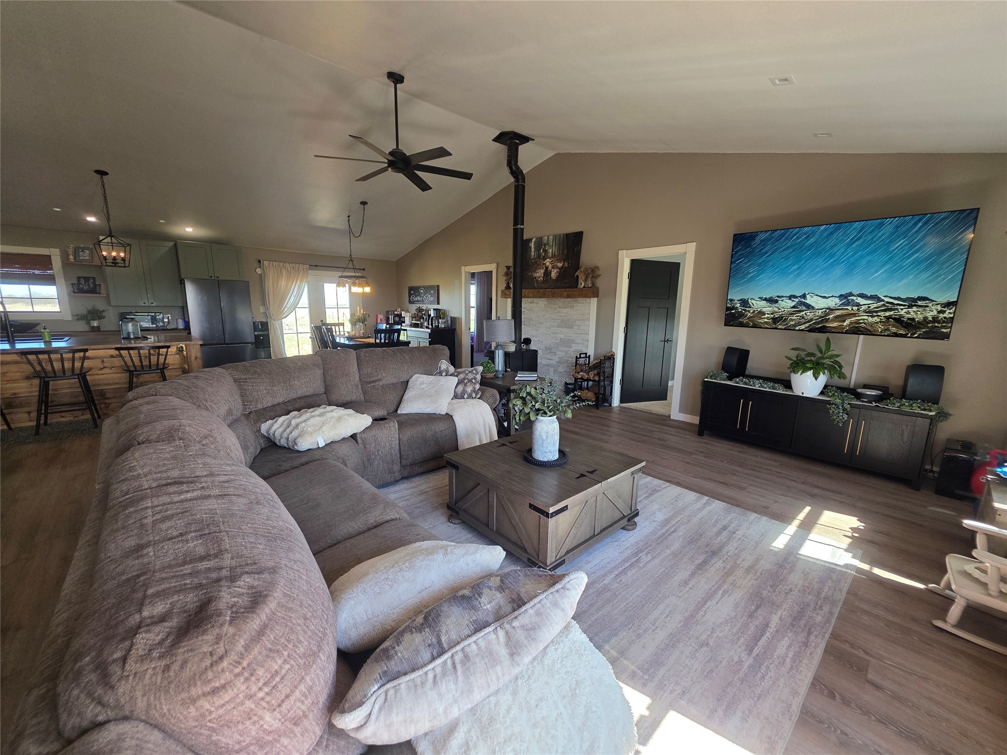 1225 R G Loop Olney TX 76374
