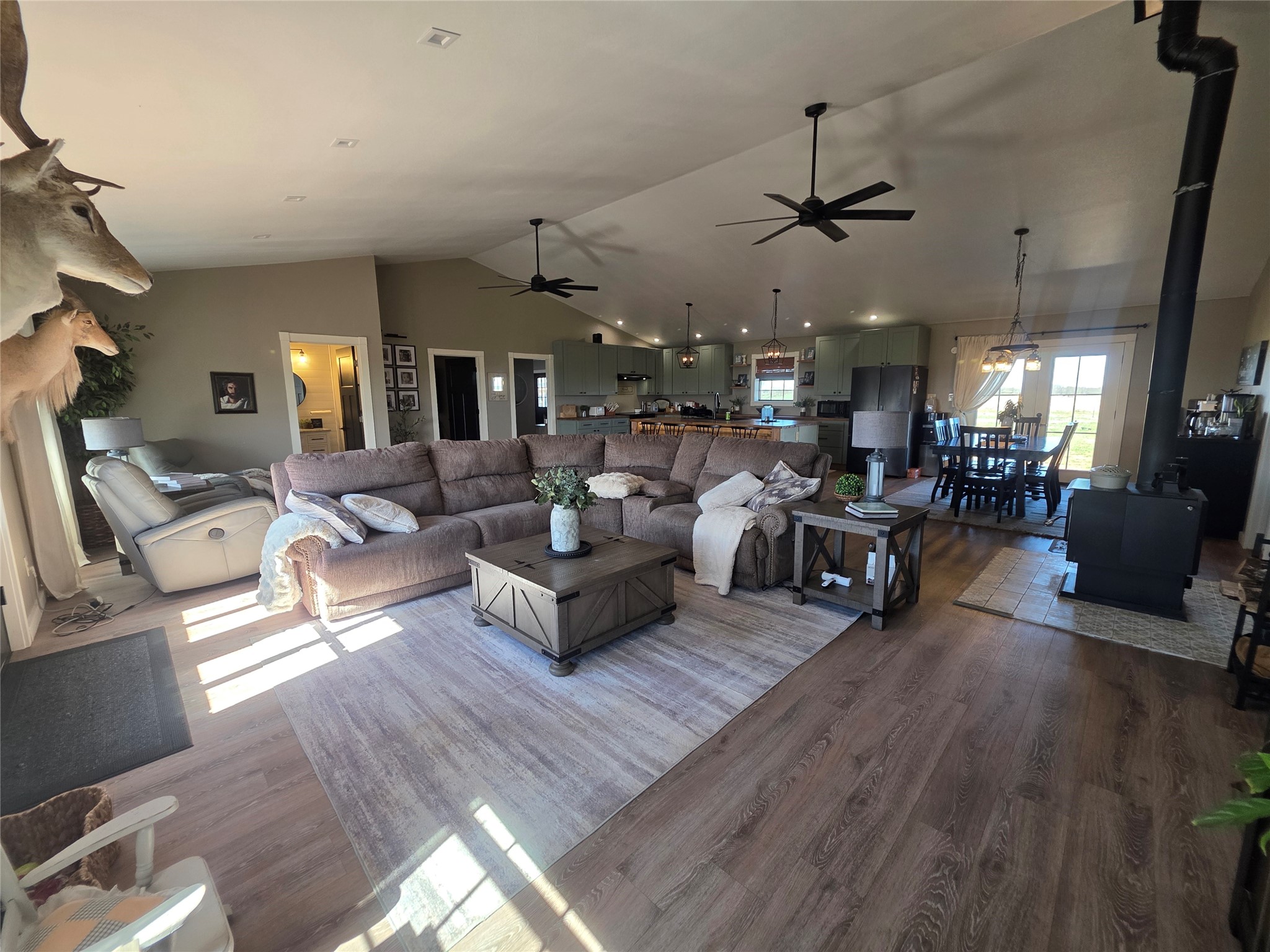 1225 R G Loop Olney TX 76374