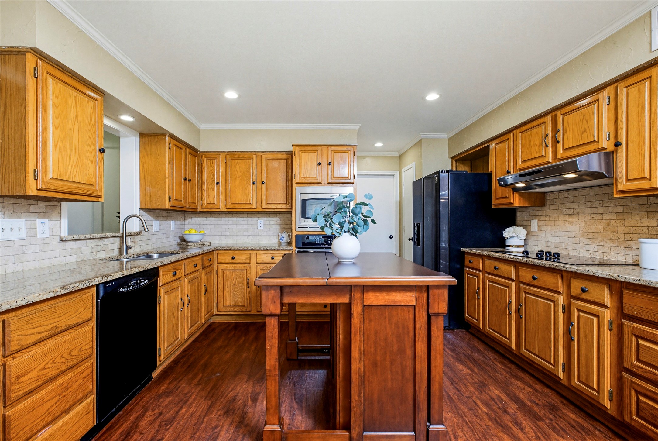 6704 Saddle Ridge Road Arlington TX 76016