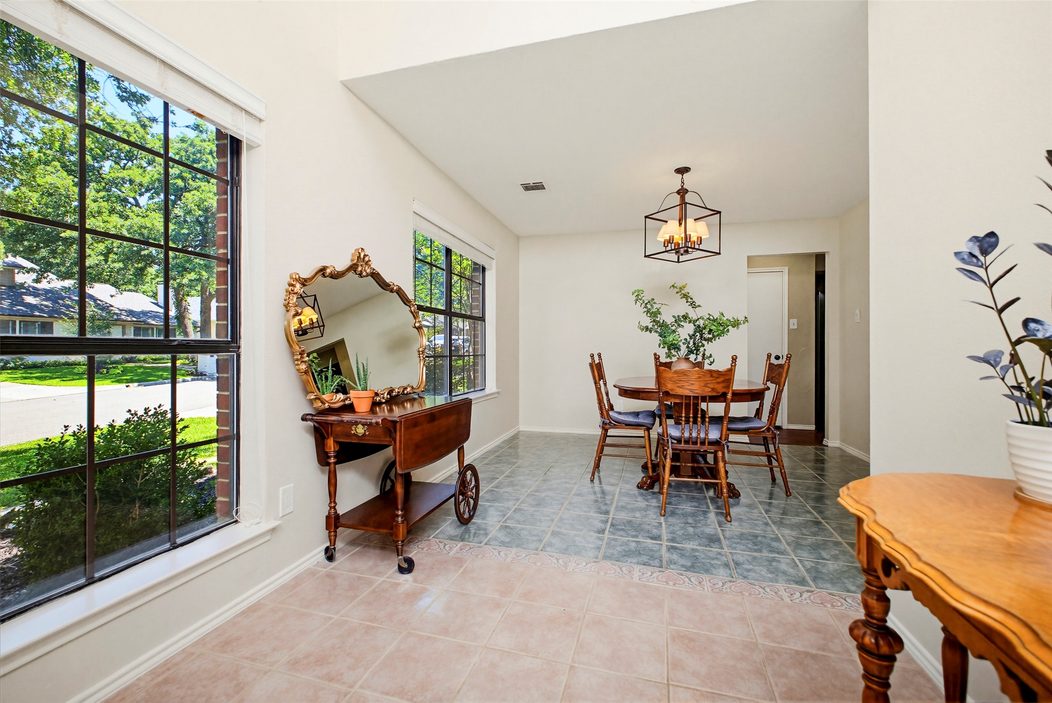 6704 Saddle Ridge Road Arlington TX 76016