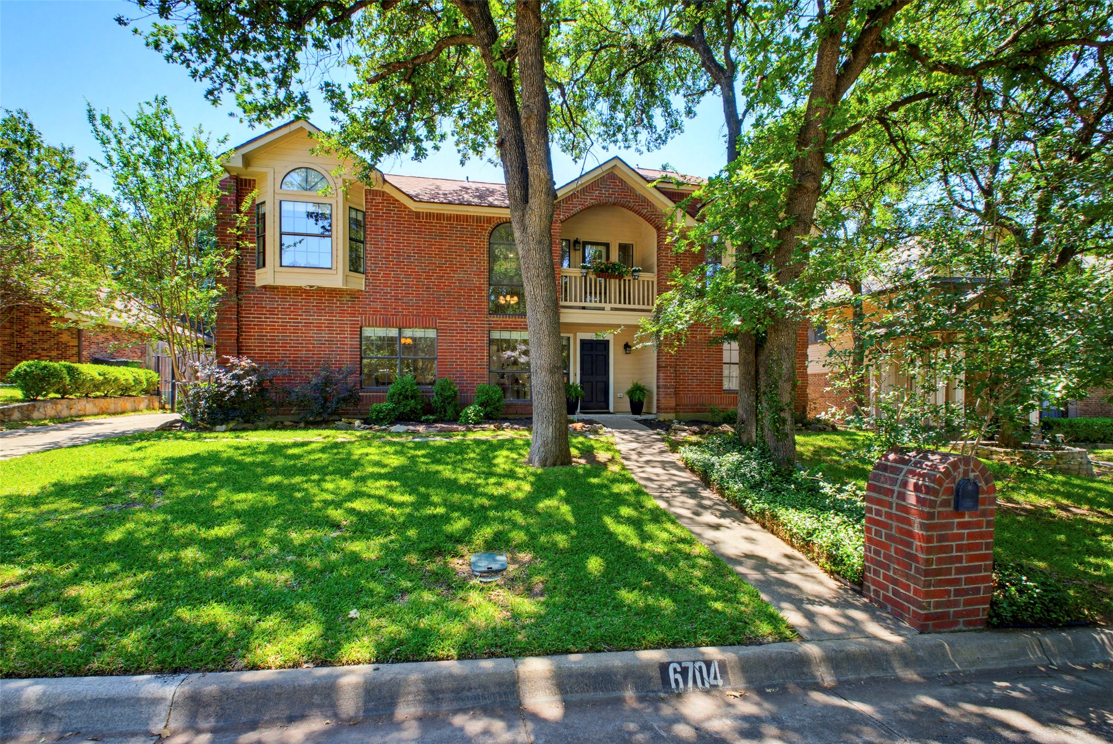 6704 Saddle Ridge Road Arlington TX 76016