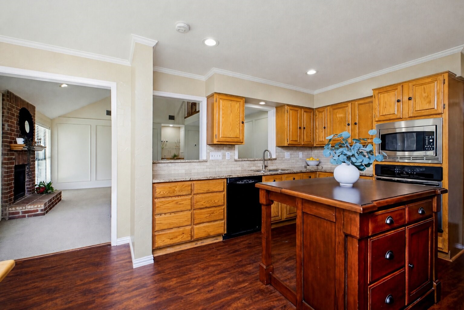6704 Saddle Ridge Road Arlington TX 76016