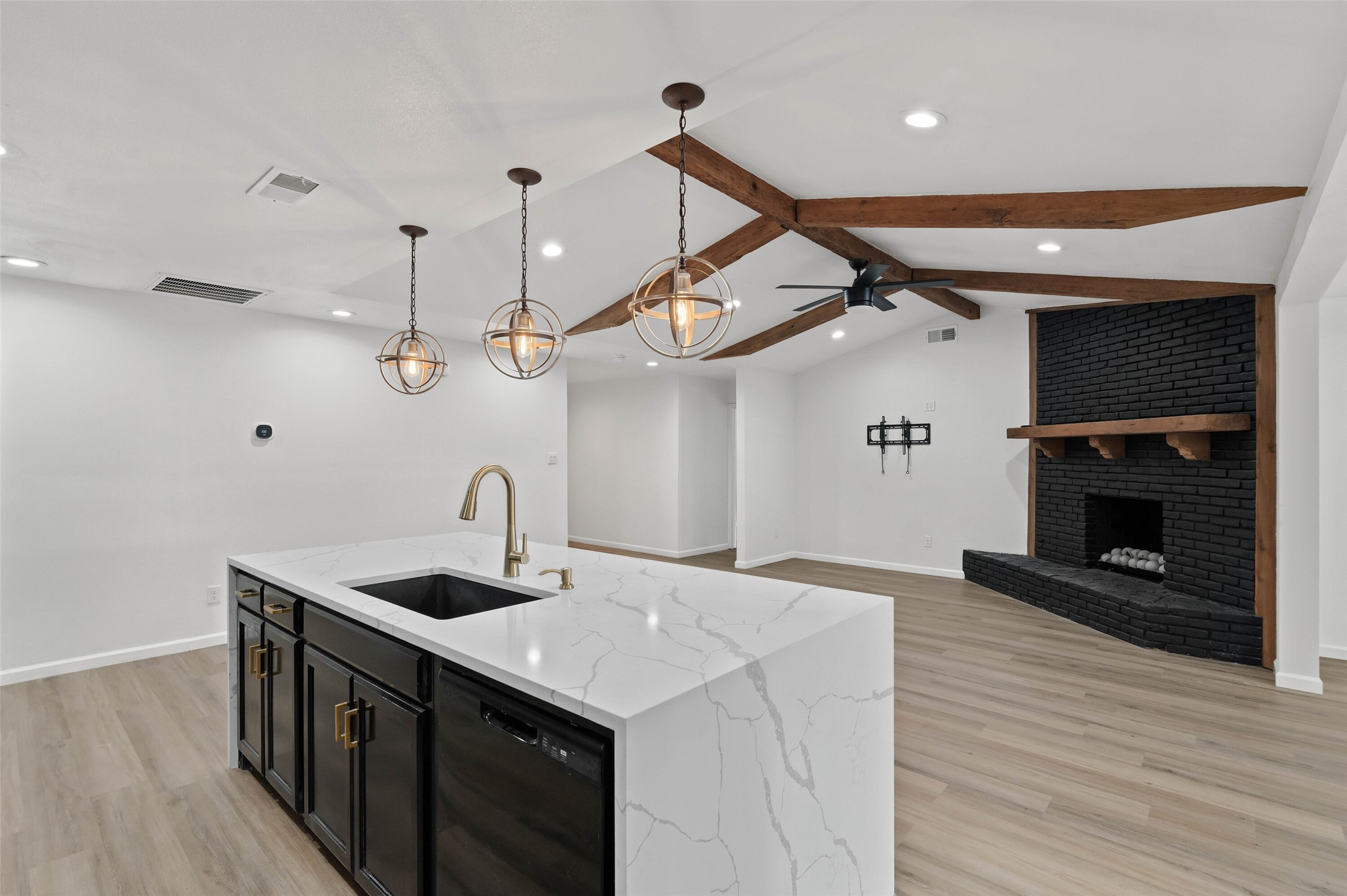 4606 Hazelhurst Lane Dallas TX 75227