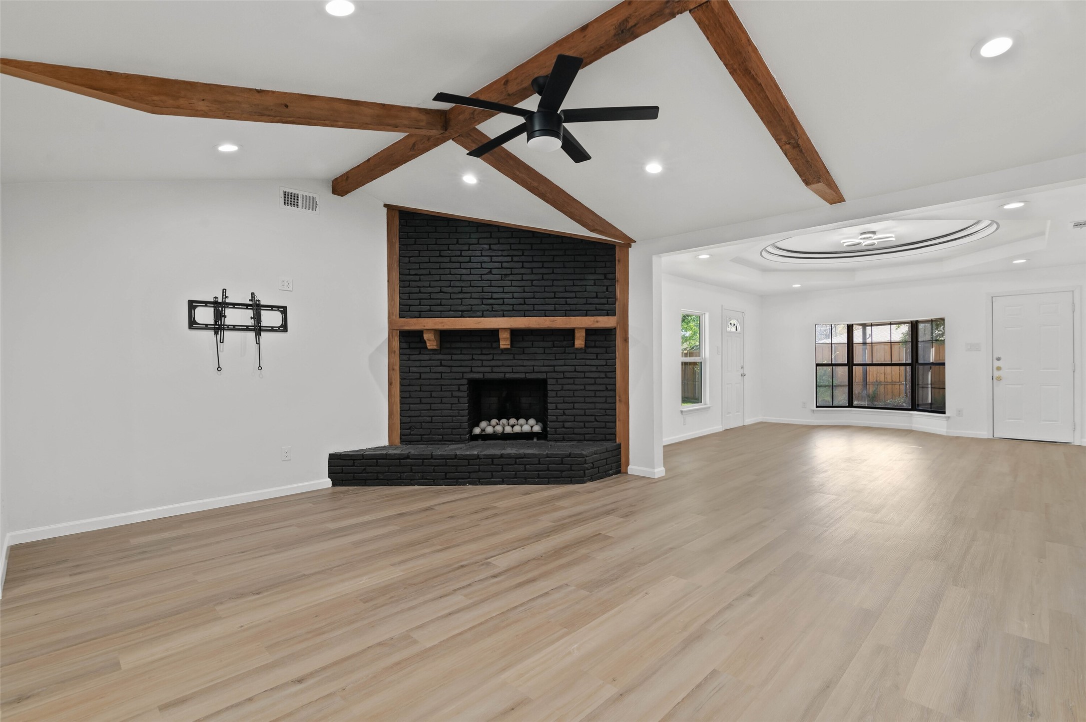 4606 Hazelhurst Lane Dallas TX 75227