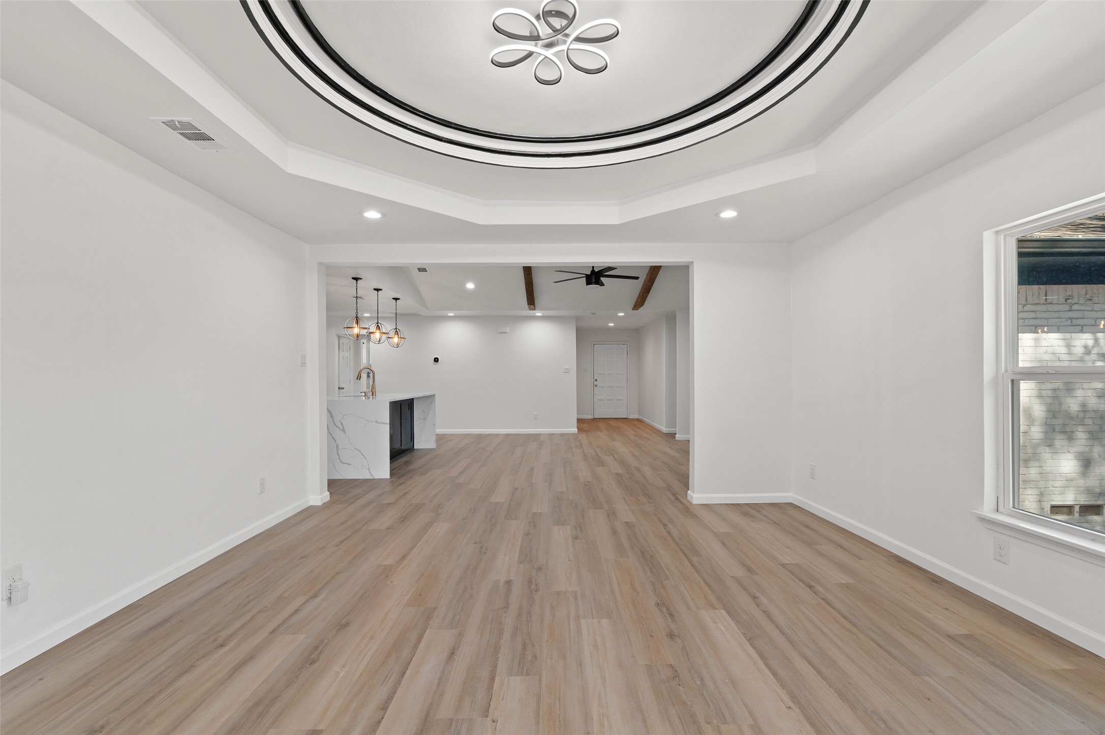 4606 Hazelhurst Lane Dallas TX 75227