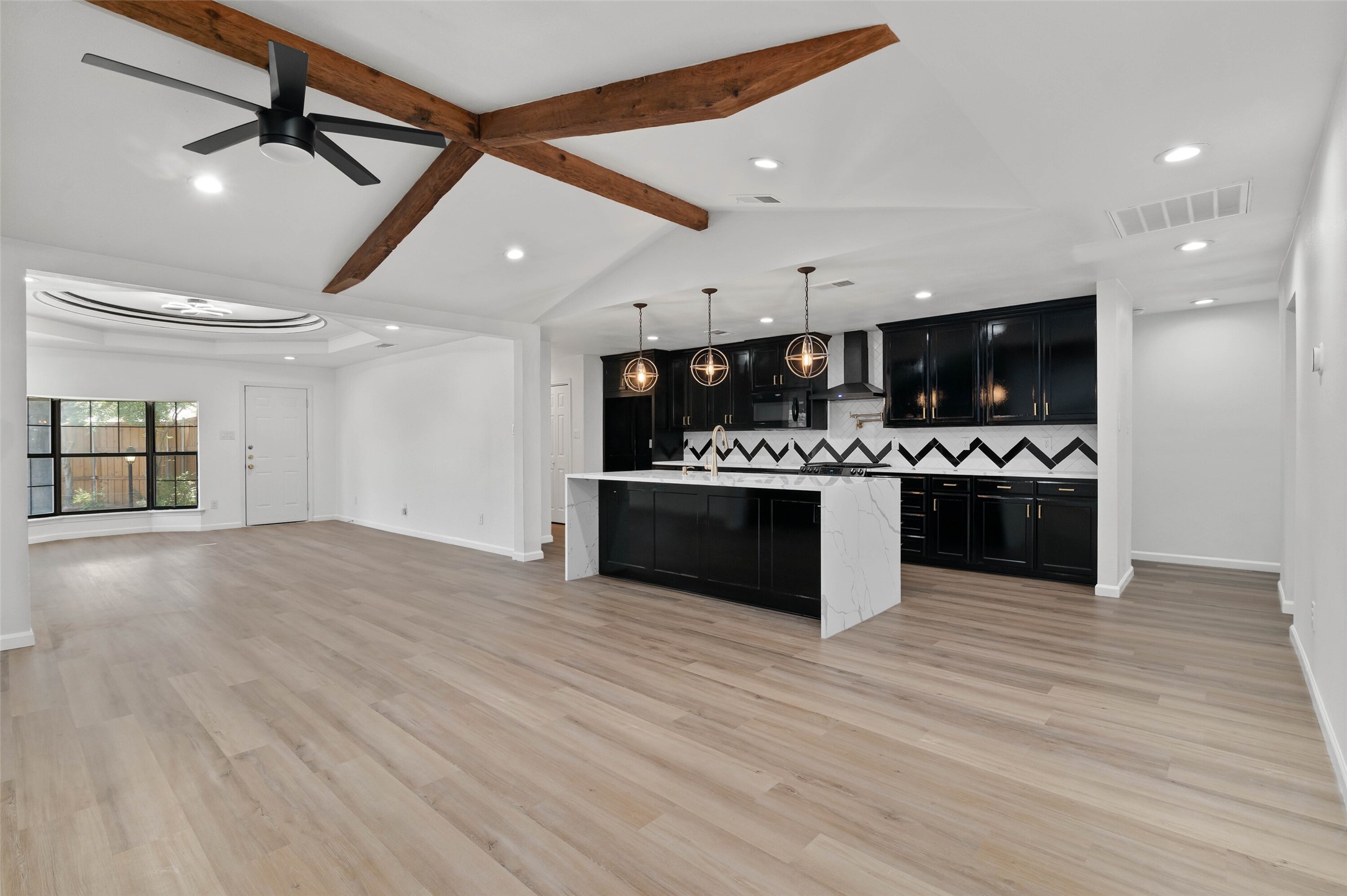 4606 Hazelhurst Lane Dallas TX 75227