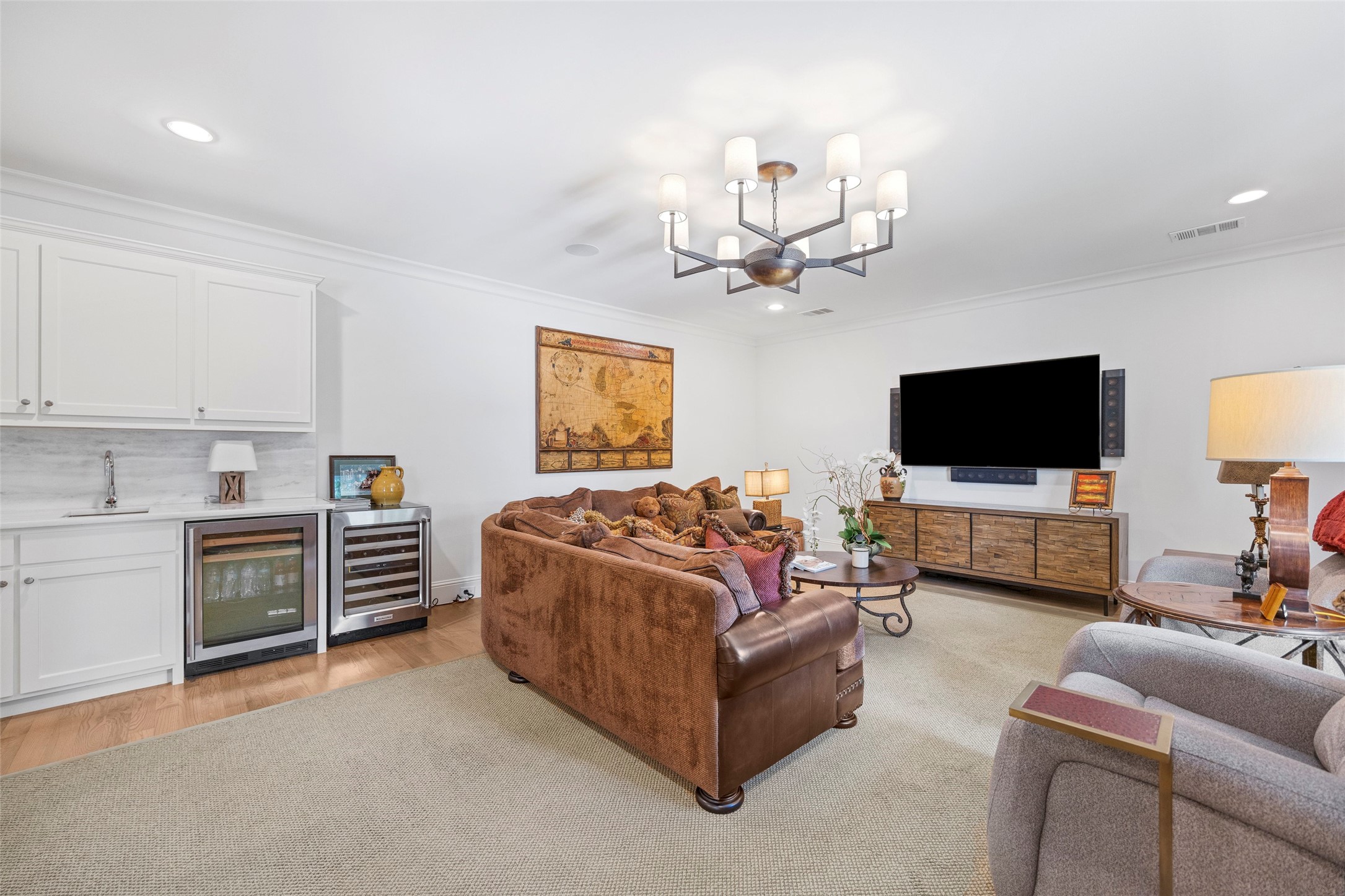 6804 Woodland Drive Dallas TX 75225