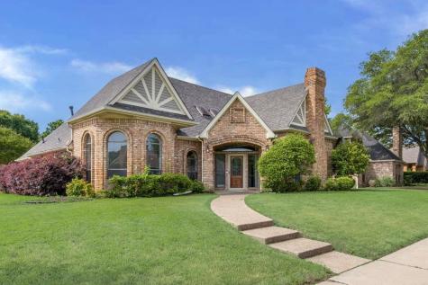 521 Winston Street Grand Prairie TX 75052