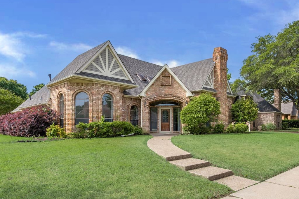 521 Winston Street Grand Prairie TX 75052